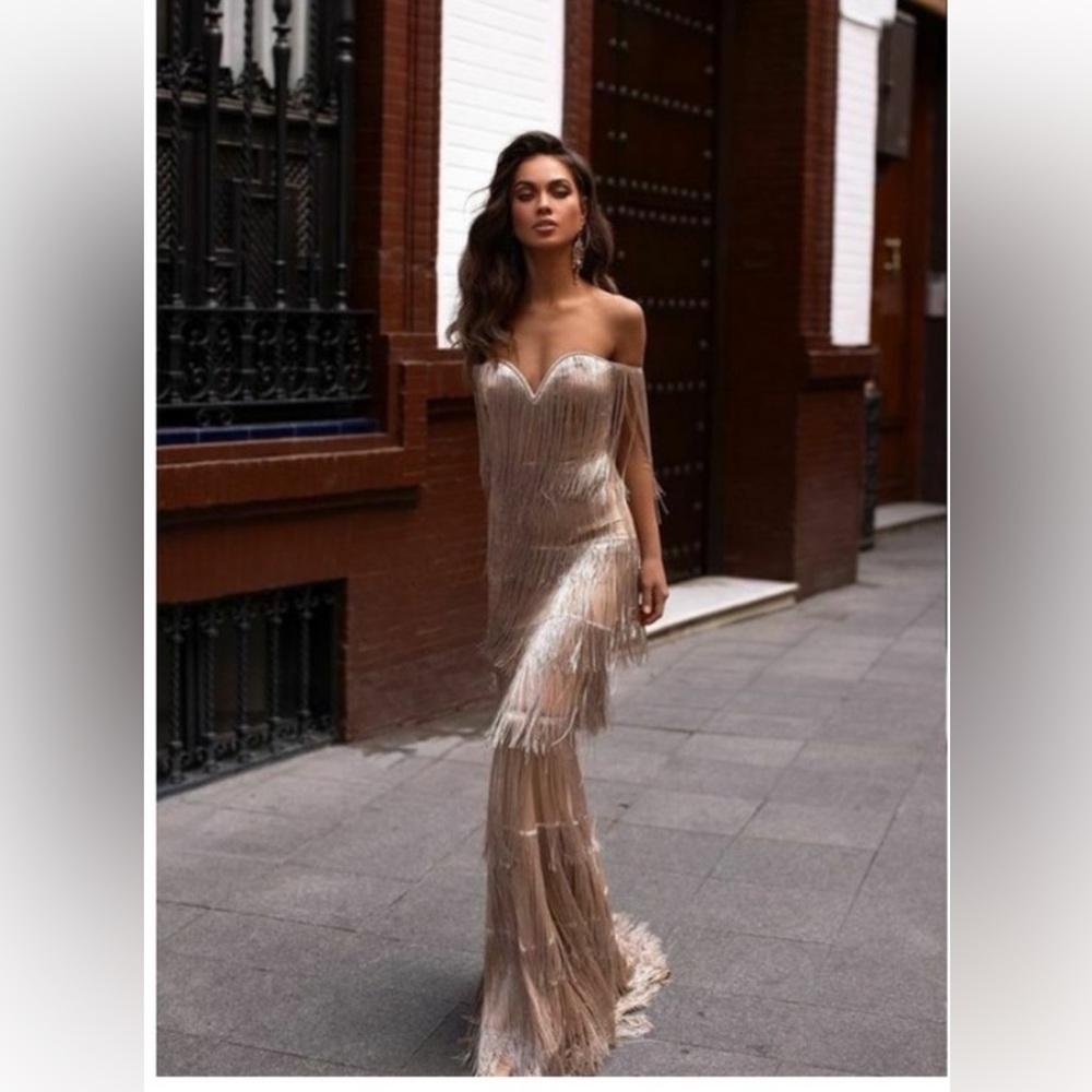 Alamour The Label Elvira Gown - Picture 4 of 13